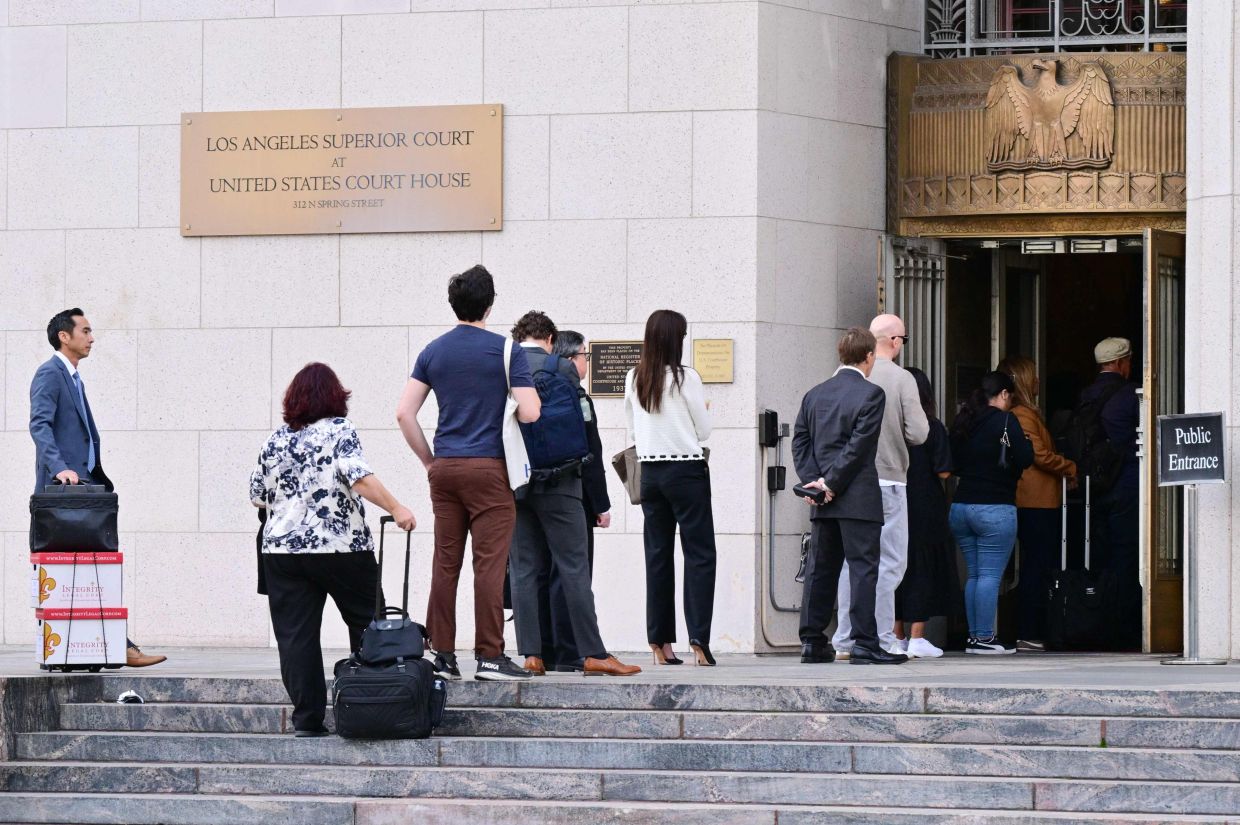 Meta, Google face jury in landmark US addiction trial