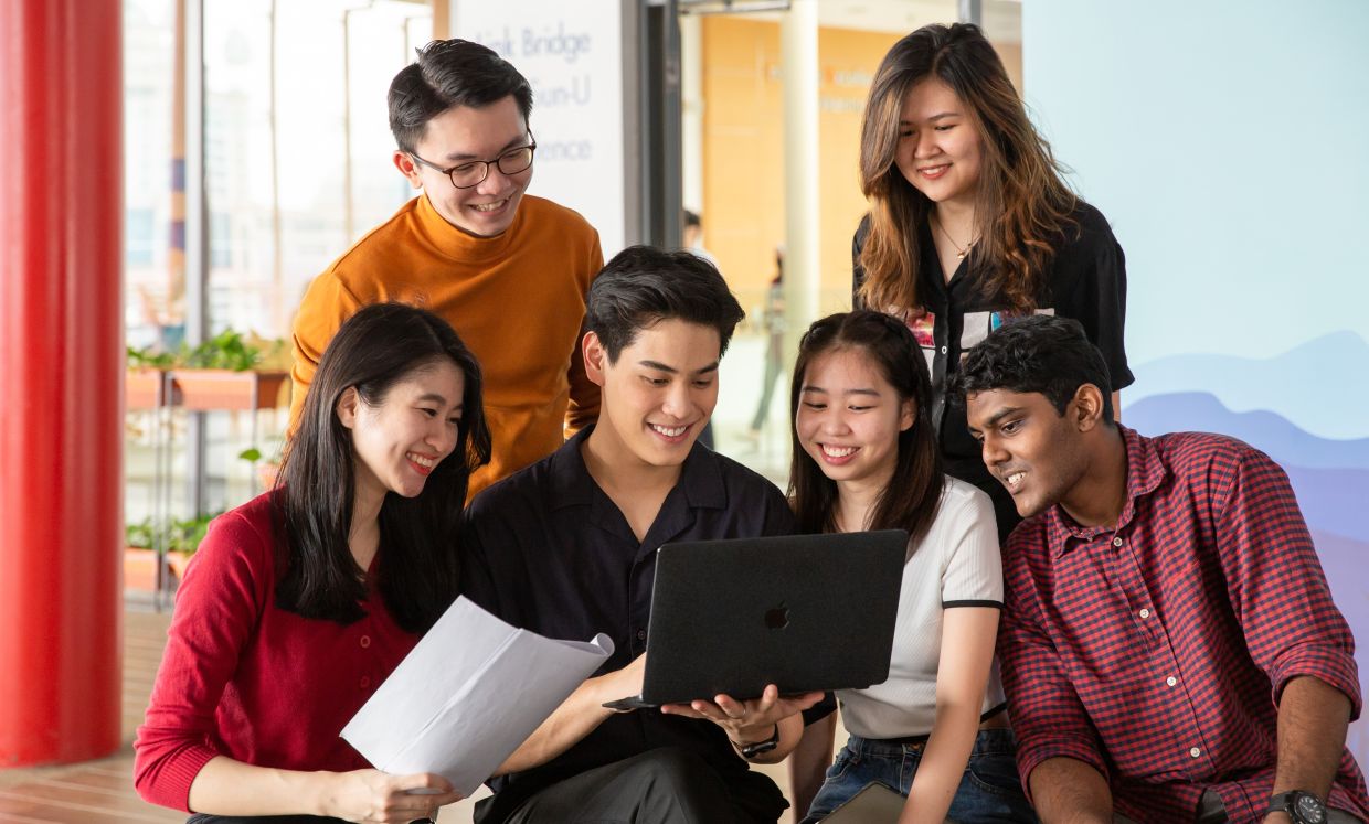 In the modern world, a sustainable education equips students not only to earn professional qualifications but also to develop capabilities that remain valuable as the profession evolves.