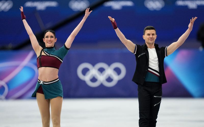 Olympics–Figure skating-Italy’s Guignard and Fabbri chase another Olympic bronze