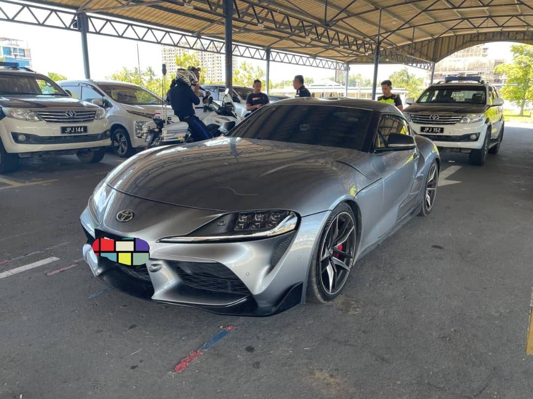 thestar.com.my - STEPHANIE LEE - Sports car with no road tax, insurance, seized by JPJ in Tuaran