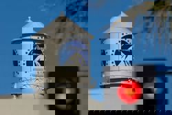 Paramount sweetens Warner Bros bid with extra cash, Netflix break-up fee cover