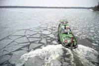 Salt war hots up in icy Berlin