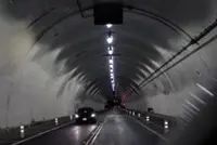 Lyft's weak adjusted core profit forecast, surprise 2025 loss send shares tumbling