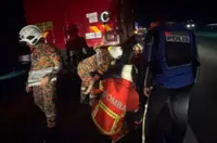 Two friends killed after scooter hits stalled lorry on NSE