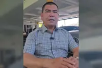 Jamal Yunos auctions off infamous slipper, towel for RM66,000 to pay Teresa Kok