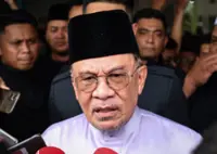 'Due process must be respected': Anwar defends Azam Baki amid RM800,000 shares controversy