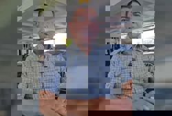 Jamal Yunos auctions off infamous slipper, towel for RM66,000 to pay Teresa Kok