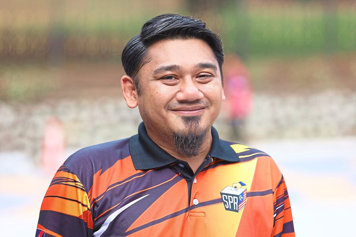 Ahmad opts to spend the holidays with his family in town instead of heading out of state.