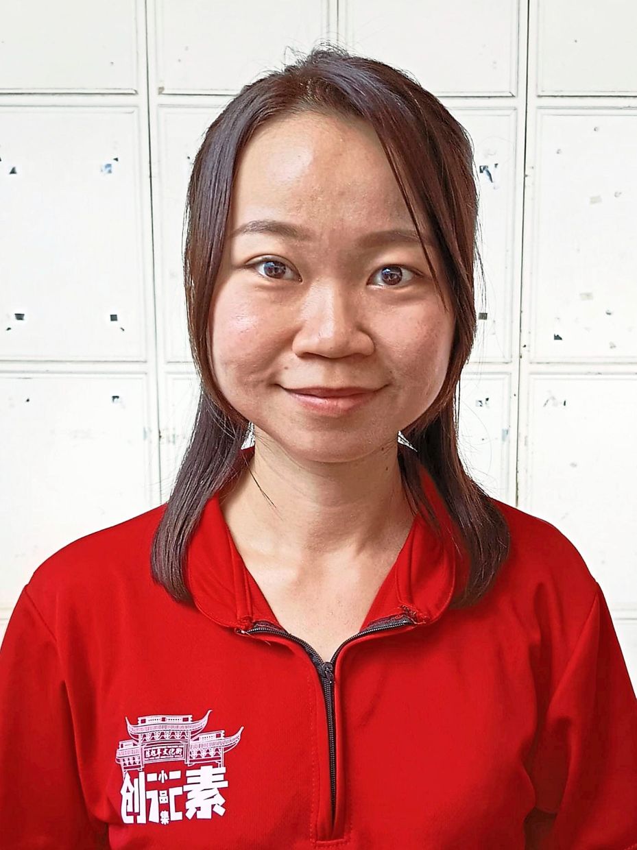 Hee says her customers, including Singaporeans, often buy accessories as CNY gifts.