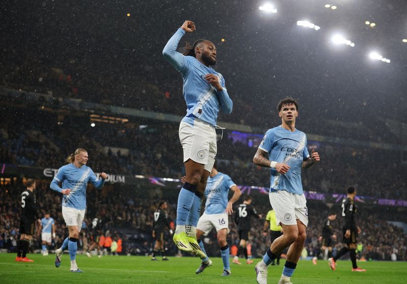 Soccer-Slick Semenyo helps title-chasing Man City to 3-0 win over Fulham