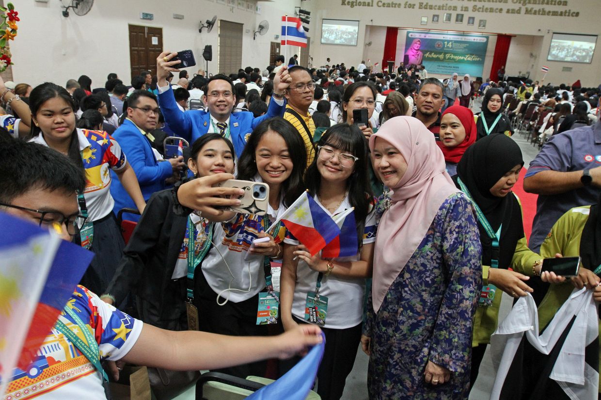 Strong STEM partnerships key to future-ready students, says Fadhlina
