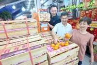 Local markets bustle as Lunar New Year approaches