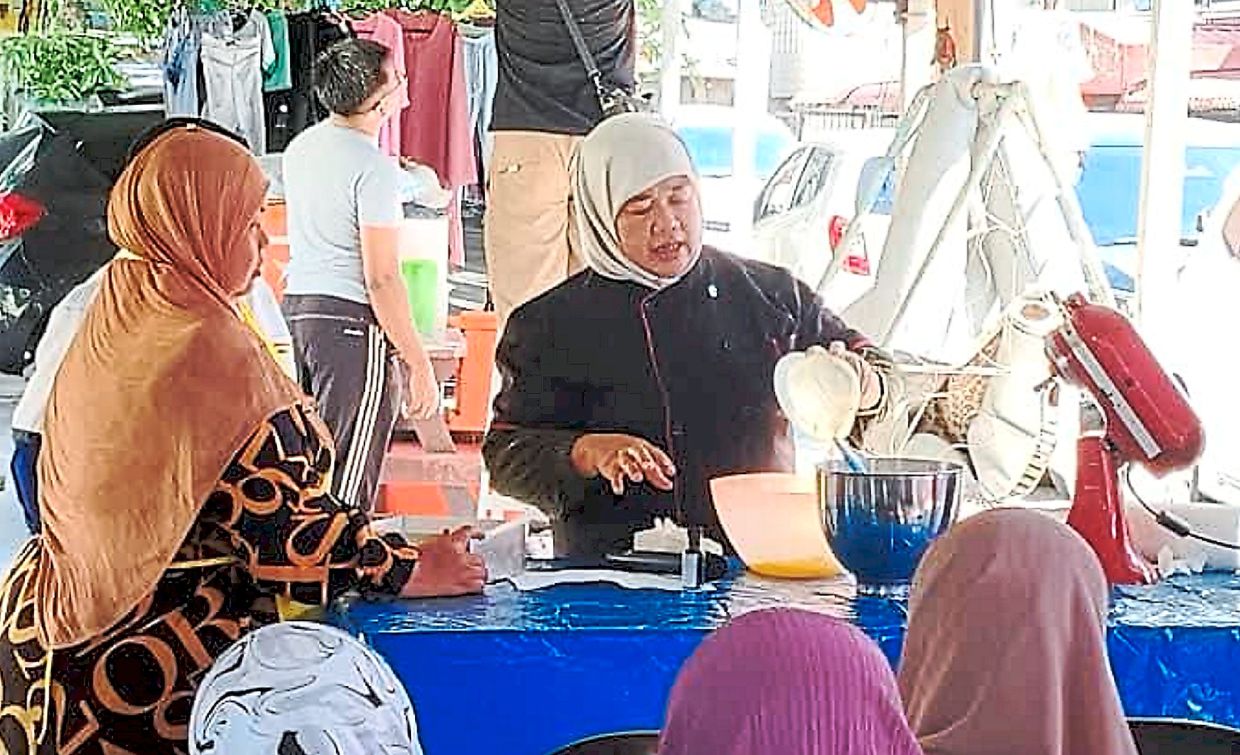 Norazila offers short courses in baking and cooking in Shah Alam. —Courtesy photo