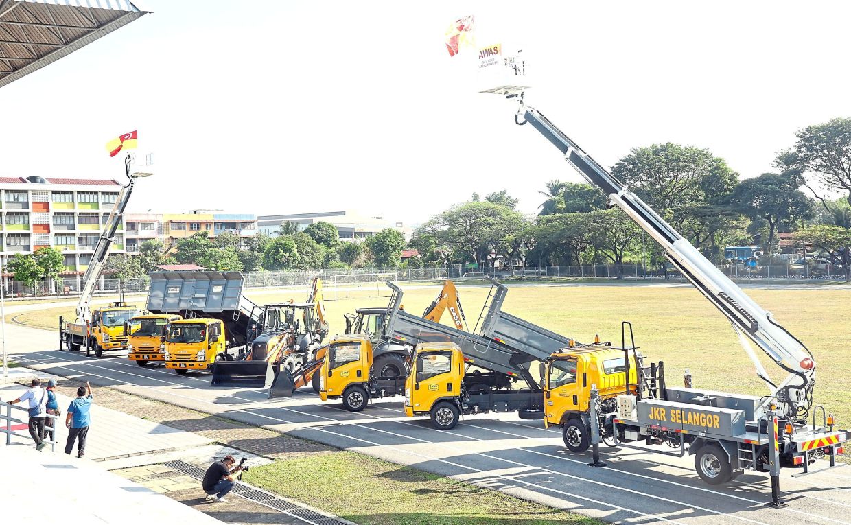 Selangor loses millions to cable thieves