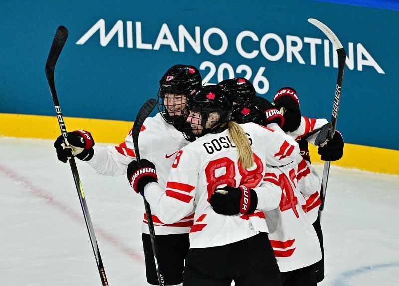 Olympics-Ice hockey-Canada women cruise to shutout win over Finland to seal group runners-up spot