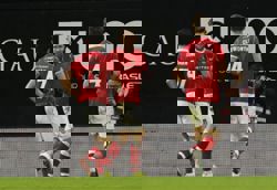 Soccer-Wrexham edge Ipswich, Chelsea thump Hull in FA Cup fourth round