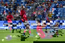 Magnificent start from Muja gives Munoz reason to smile