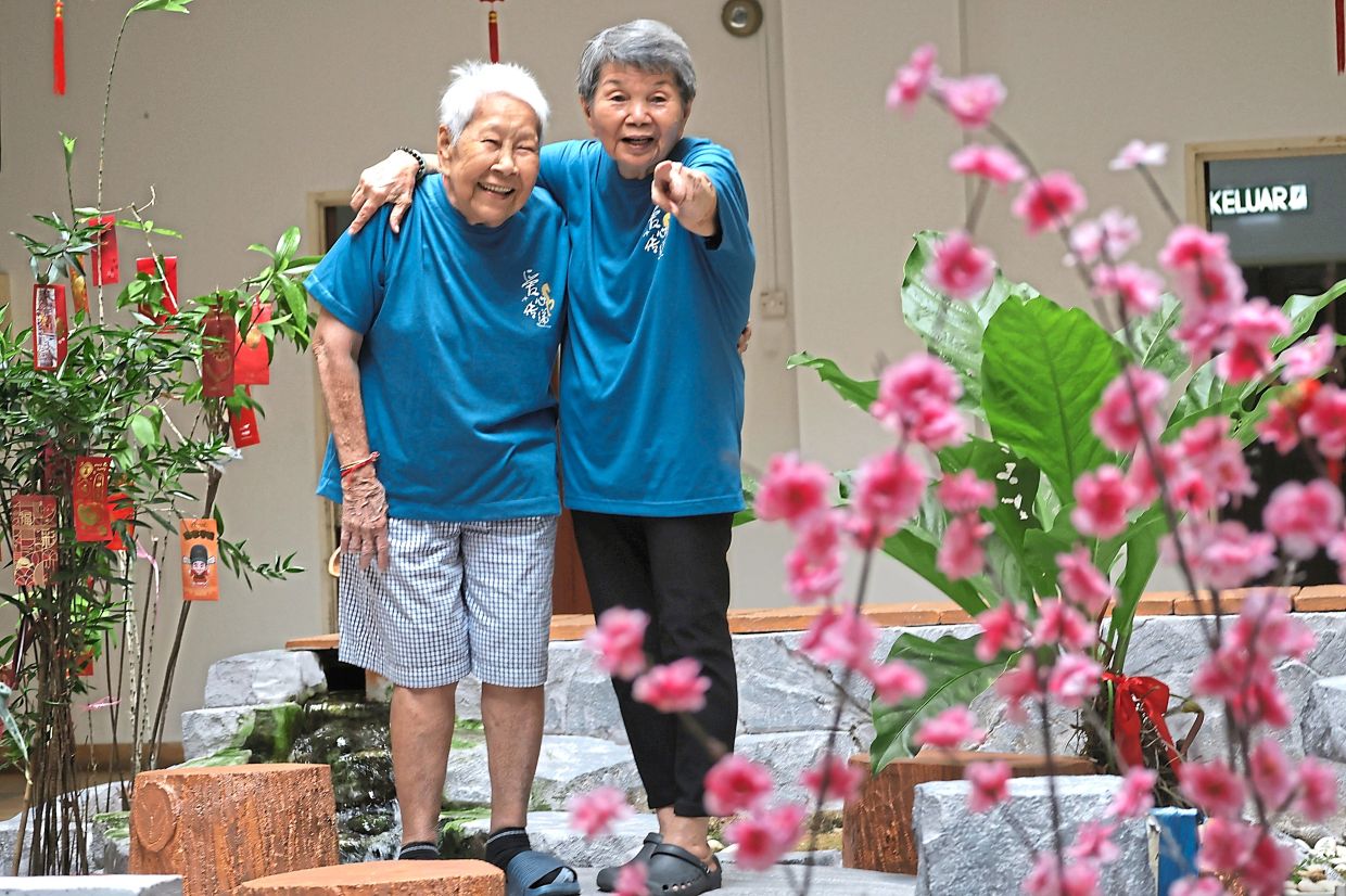 A golden bond that stays strong