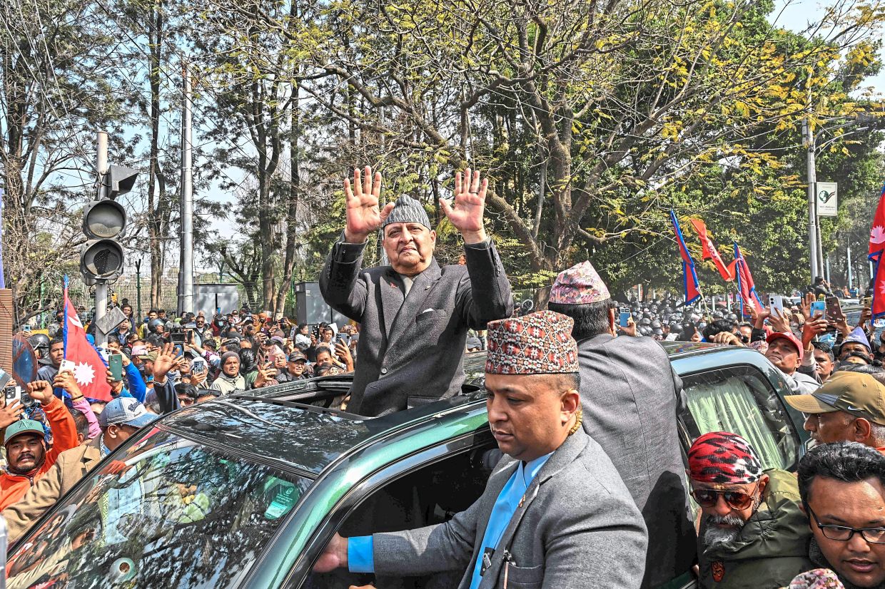 Monacy Thousands demand restoration of monarchy | The Star