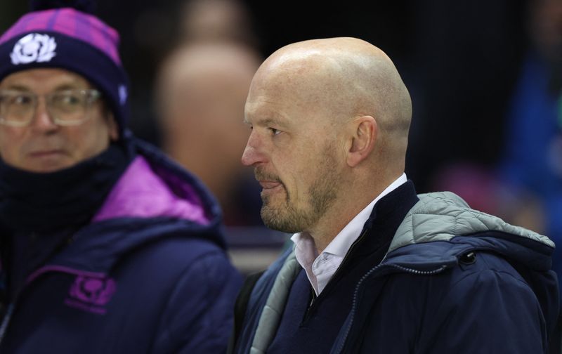 Rugby-Townsend toast of town a week after facing calls for his head