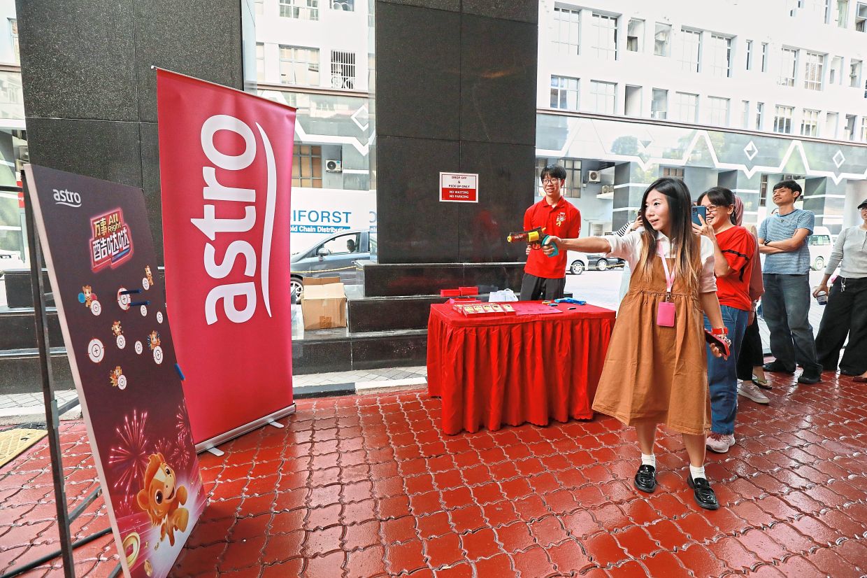 Visit by Astro to Menara Star in conjunction with Chinese New Year 2026. — YAP CHEE HONG/The Star
