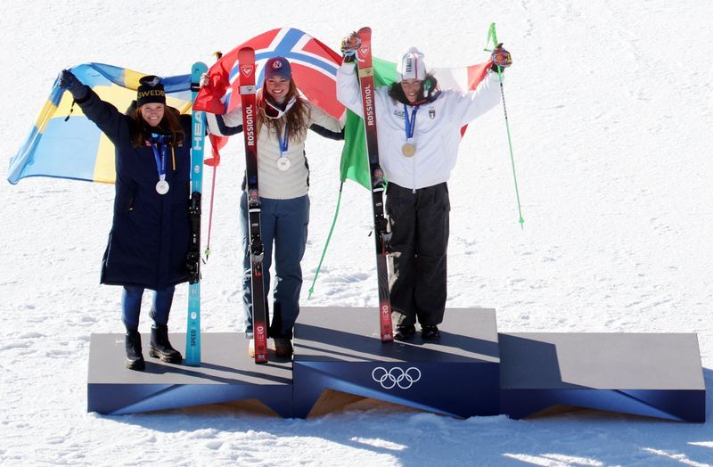 Olympics-Alpine skiing-Medals are also good for sharing, Norwegian and Swedish rivals agree