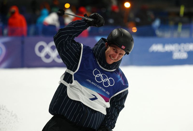 Olympics-Freestyle-Norway's defending champion Ruud through to big air final