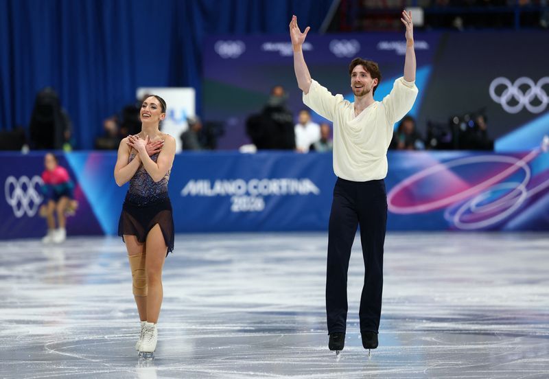 Olympics - Figure Skating - No regrets for Italy's Conti and Macii as duo miss medal after team bronze