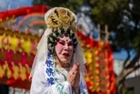 China celebrates New Year with huge gala, heralding Year of the Horse