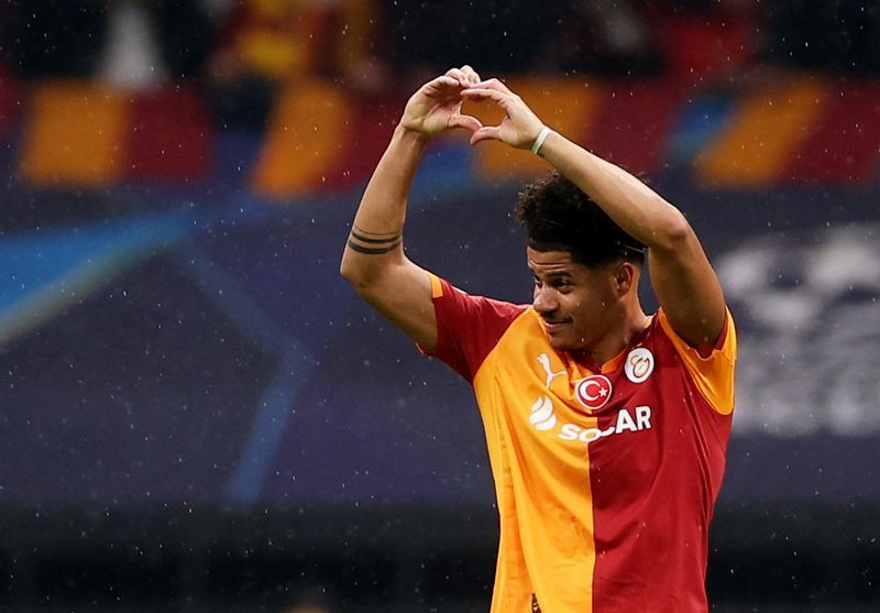 Soccer-Galatasaray hammer 10-man Juventus 5-2 in Champions League playoff thriller