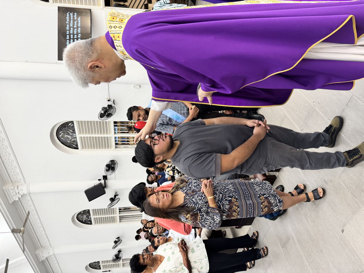 Christian faithfuls attend Ash Wednesday mass in churches nationwide