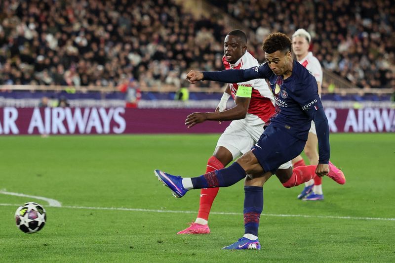 Soccer-PSG’s mental strength hailed as they come from behind to win at Monaco