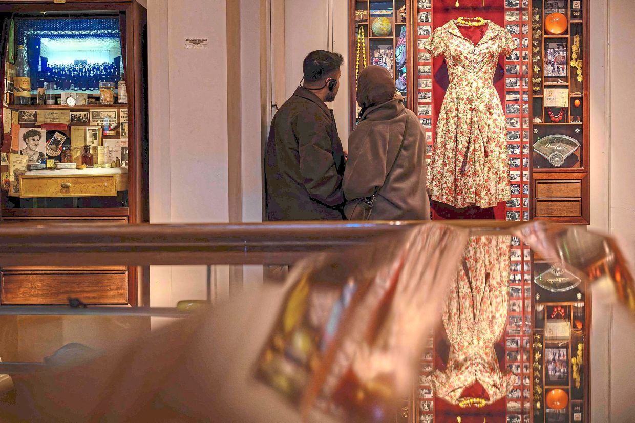 A familiar exhibit awaits visitorsat the Museum of Innocence who have read Pamuk’s book. Photo: AFP 