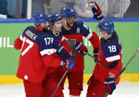 Olympics-Ice hockey-Czech Republic down Denmark to set up Canada meeting in quarters