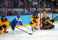 Olympics-Ice hockey-Slovakia muscle past Germany into semi-finals