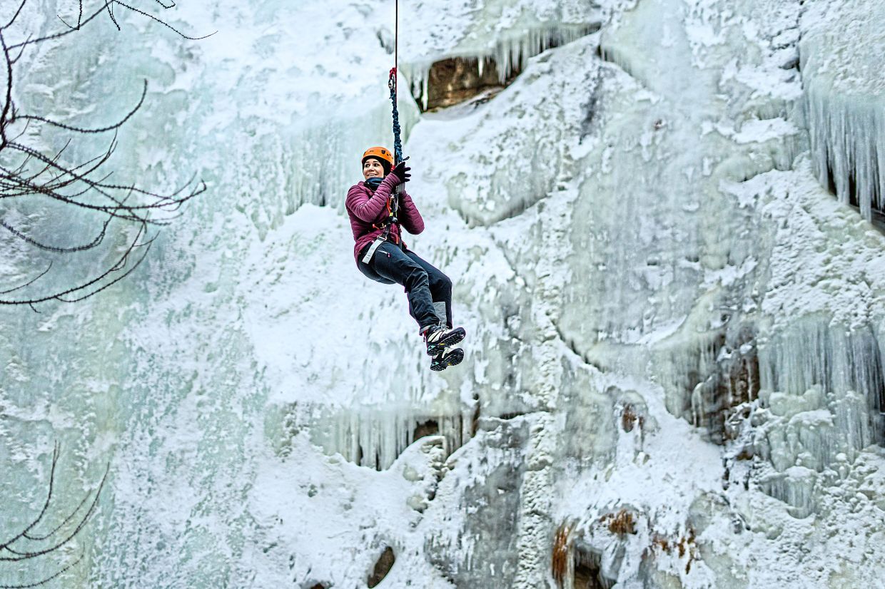 Embrace the cold of winter and go canyoning in Switzerland