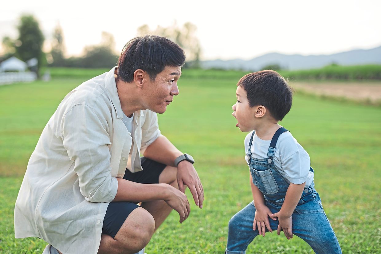 Boys need to be positively encouraged and shown how they can behave in difficult situations. Photo: Freepik