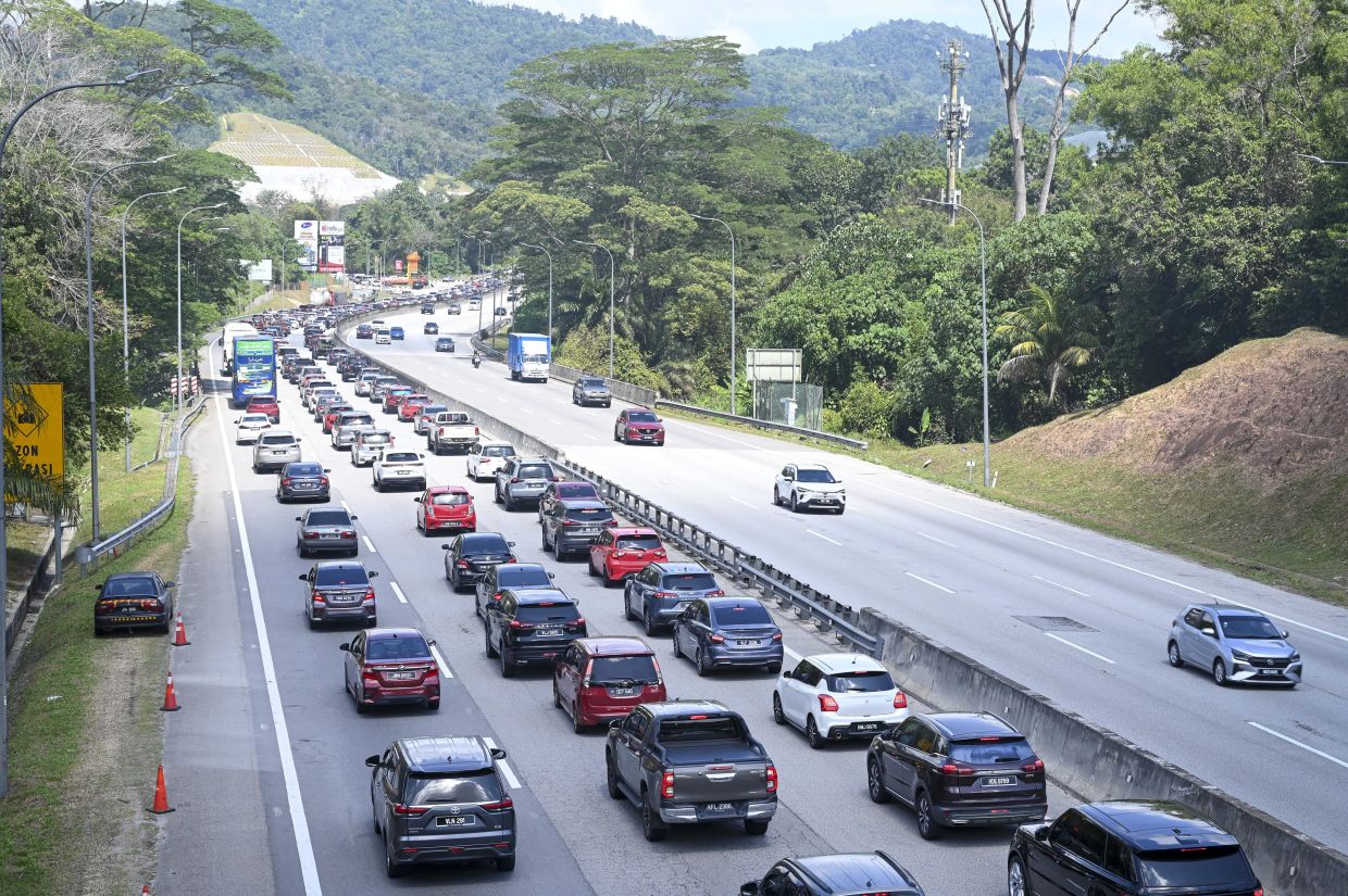 INTERACTIVE: A peek into the balik kampung exodus