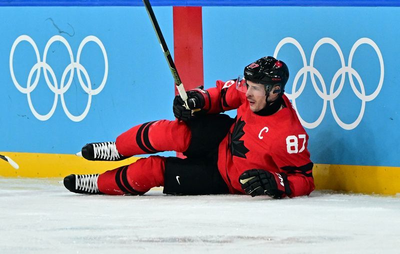 Olympics-Ice hockey-Canada captain Crosby not ruled out of tournament, coach says