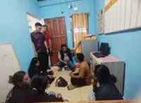 Indonesian police nab two Riau students over attempt to smuggle 18 foreigners to Malaysia
