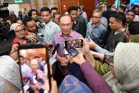 Gov't to continue efforts to upgrade dilapidated military, police quarters, says Anwar