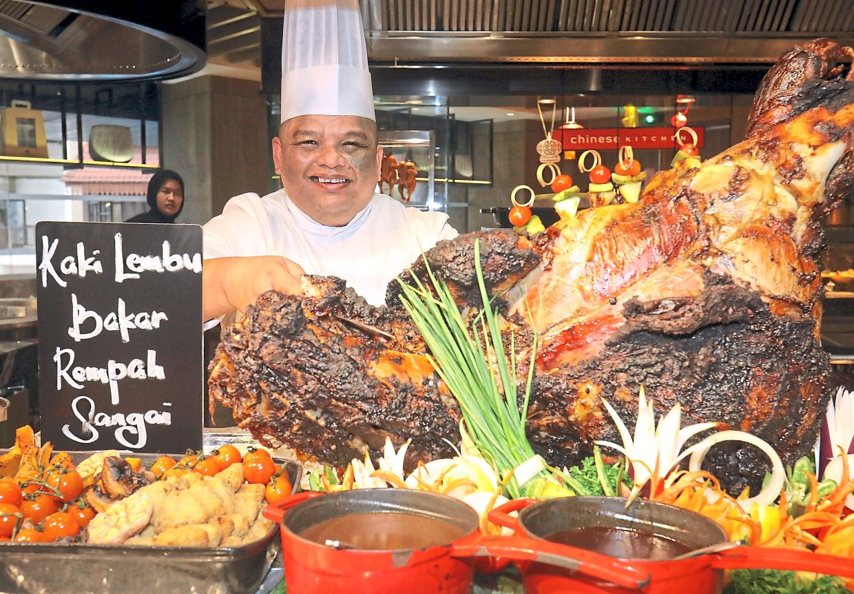 Chinese-Muslim flavours, durian desserts stand out in Putrajaya