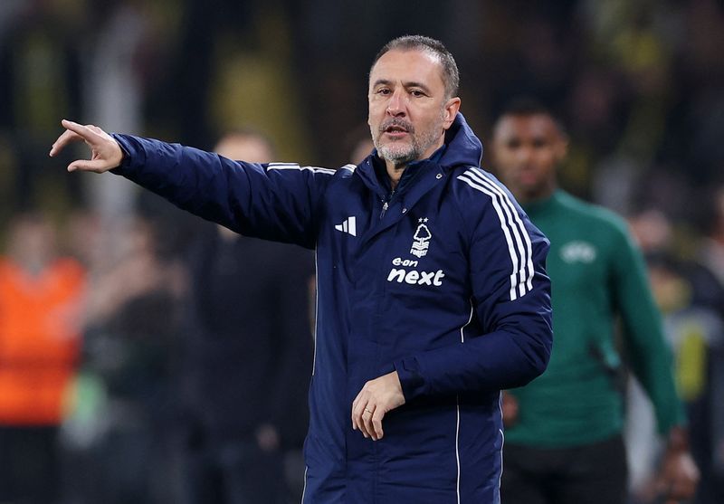 Soccer-Perfect start for Pereira as Forest enjoy record win at Fenerbahce