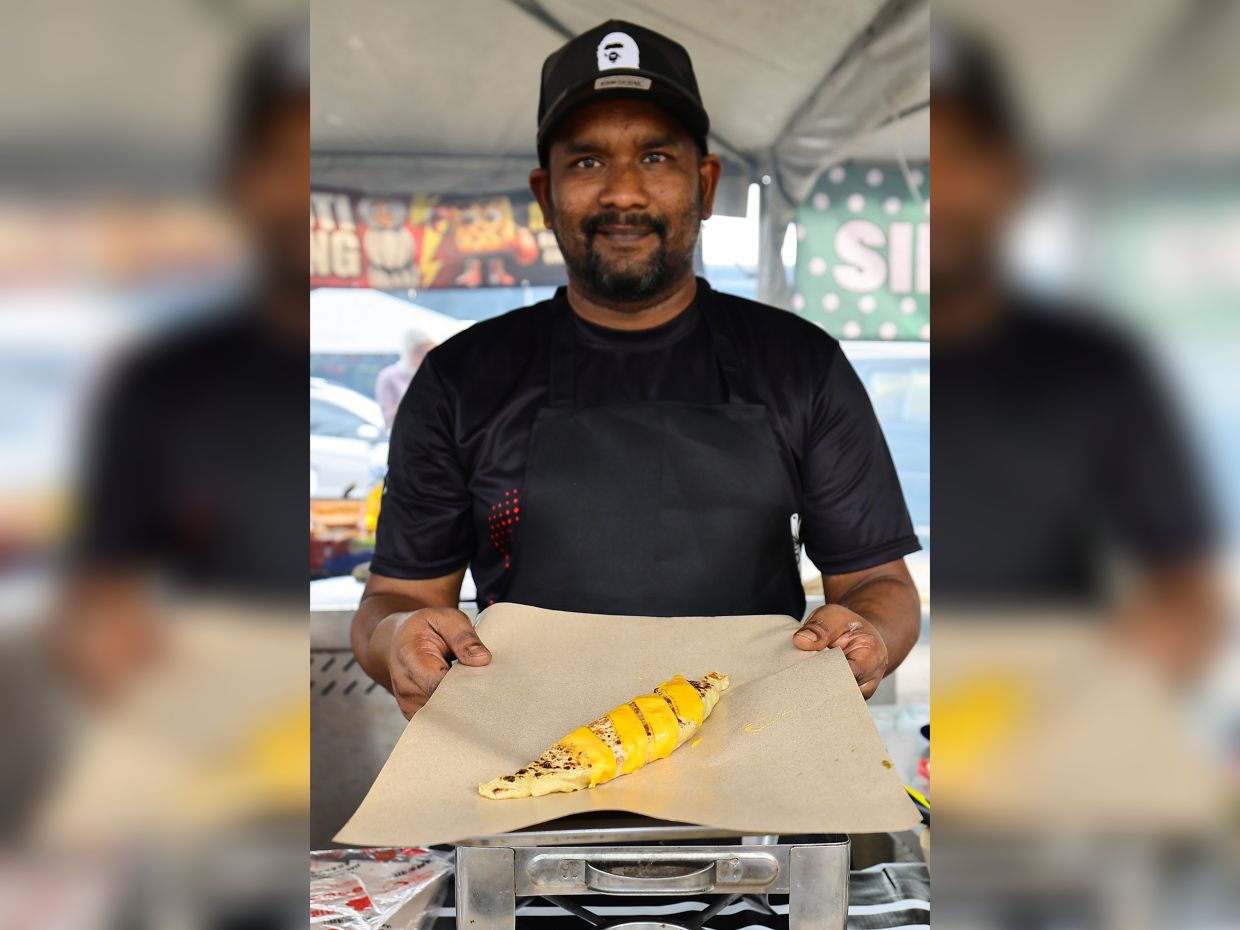 More than a gimmick, 'roti pocong' a hit at Paroi Ramadan bazaar