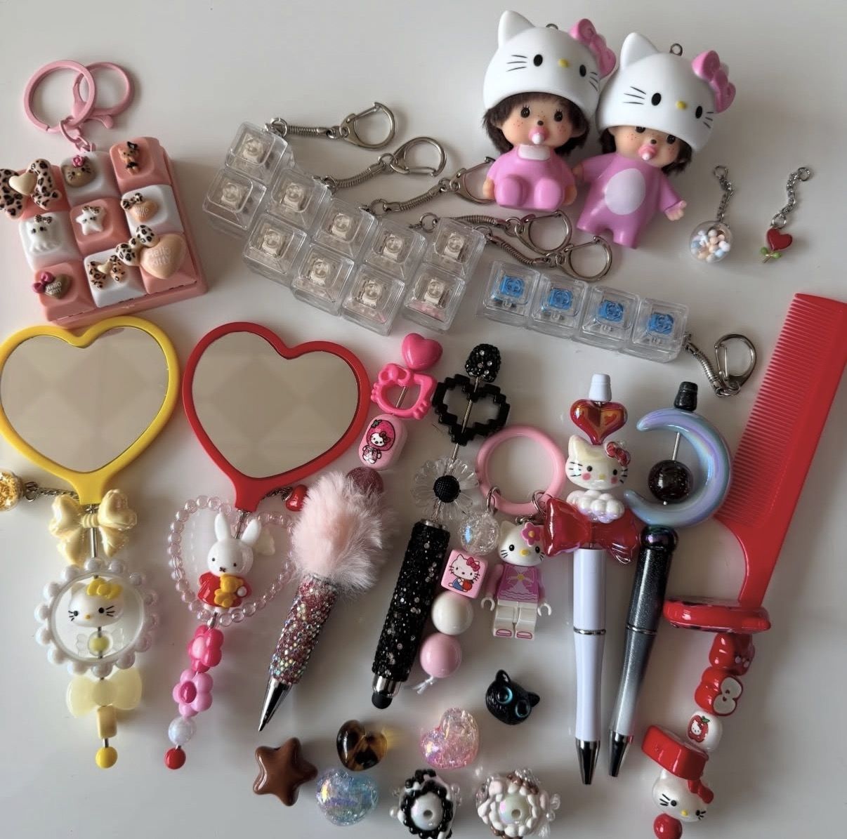 South Korea’s DIY charm craze is booming – Even combs are getting makeovers