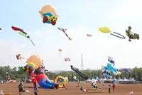 Soaring high on three decades of friendship