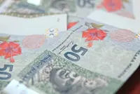 Ringgit opens higher vs US$ amid geopolitical tensions