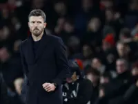 Soccer-Carrick sidesteps Ratcliffe immigration row, reinforces Man Utd's values