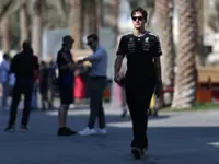 Motor racing-Russell concerned by Ferrari's fast starts and his slow ones