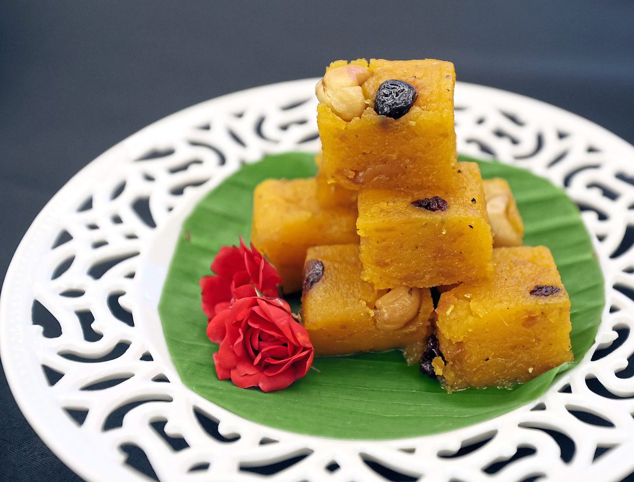 Indian sweet ‘kesari’.
